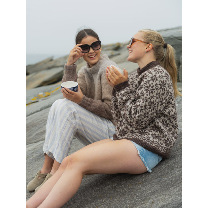 CARLY genser i Fluff – bilde 3