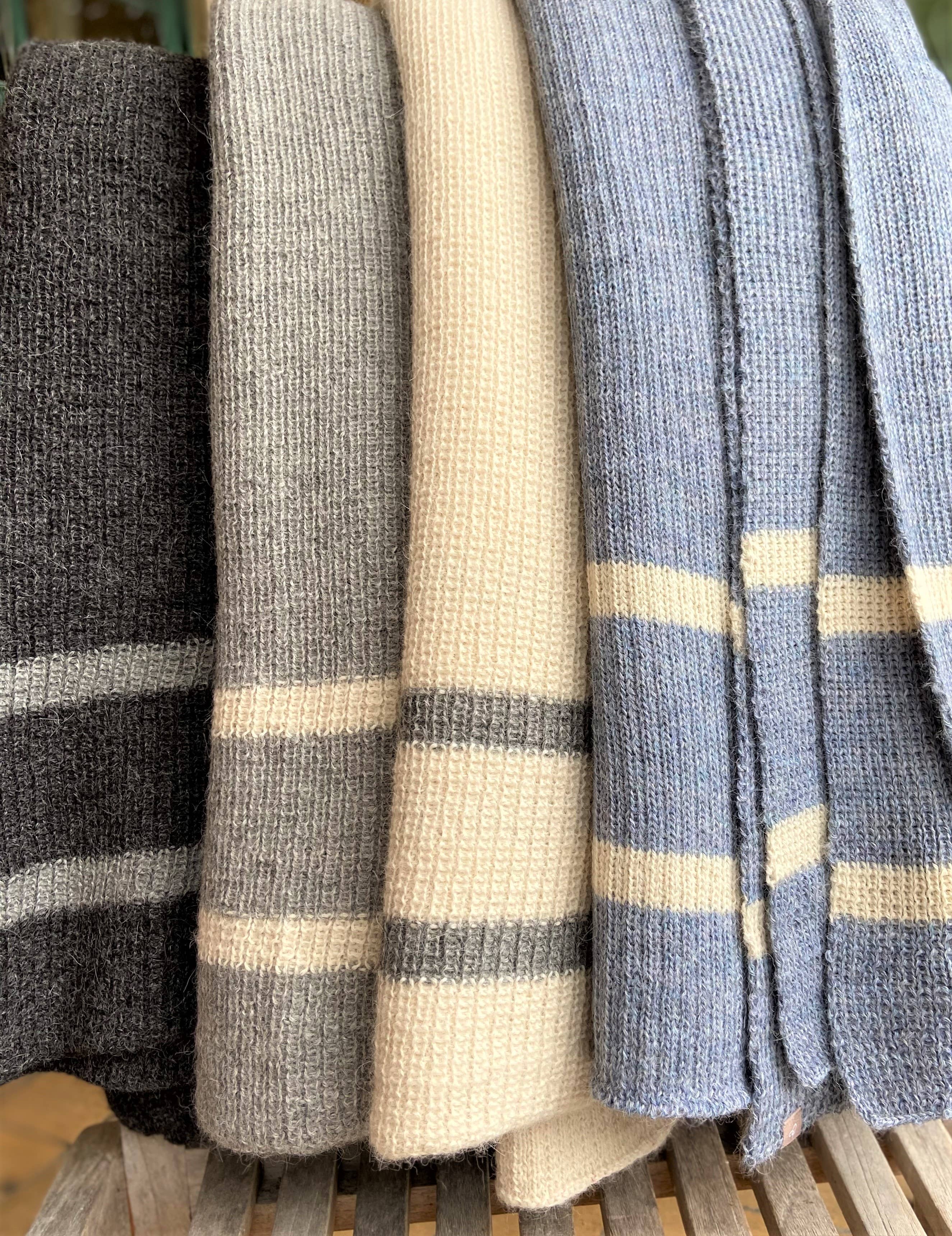 Pledd i 100% Alpakka – Twin Stripe
