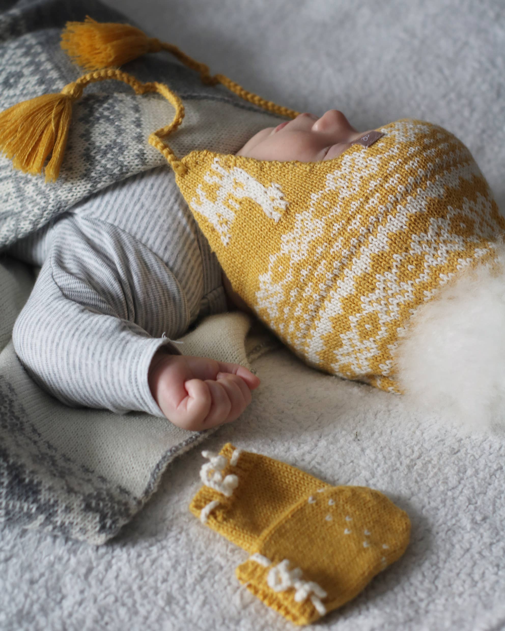 Alpakka Baby Lue med Øreklaffer