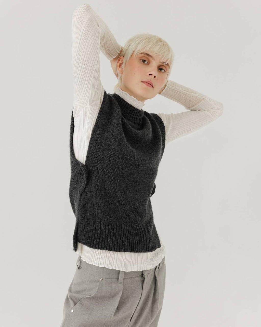 Giria Vest – Ull, Charcoal