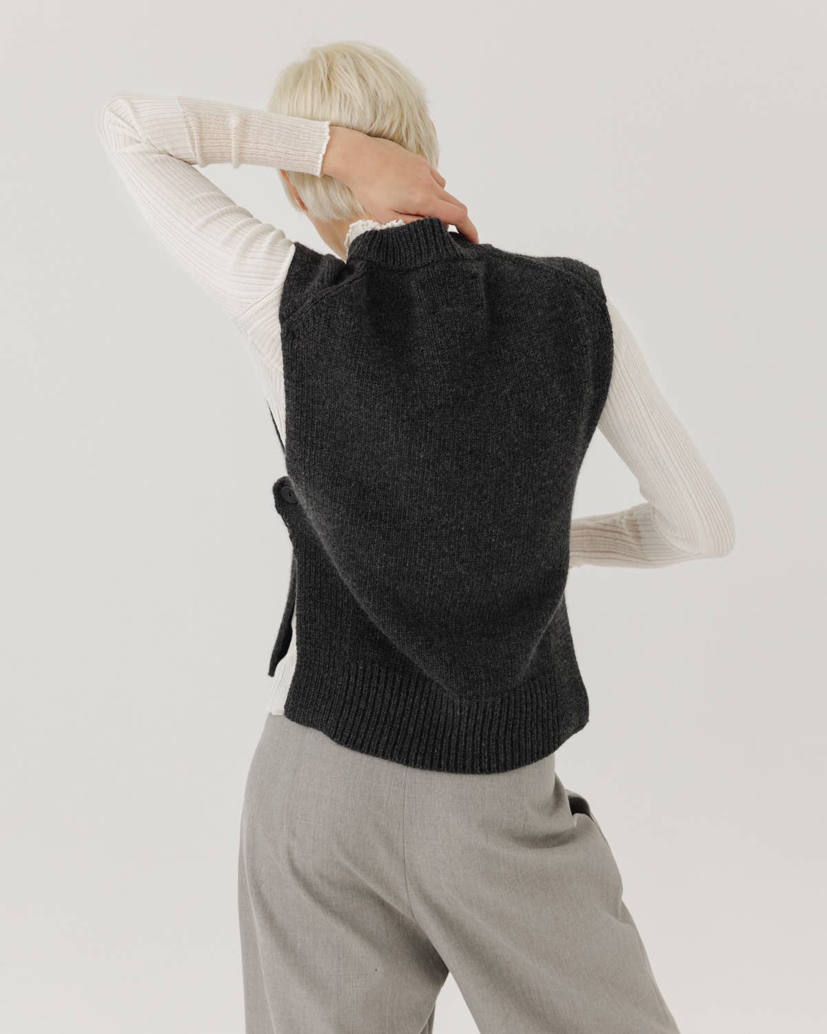 Giria Vest – Ull, Charcoal