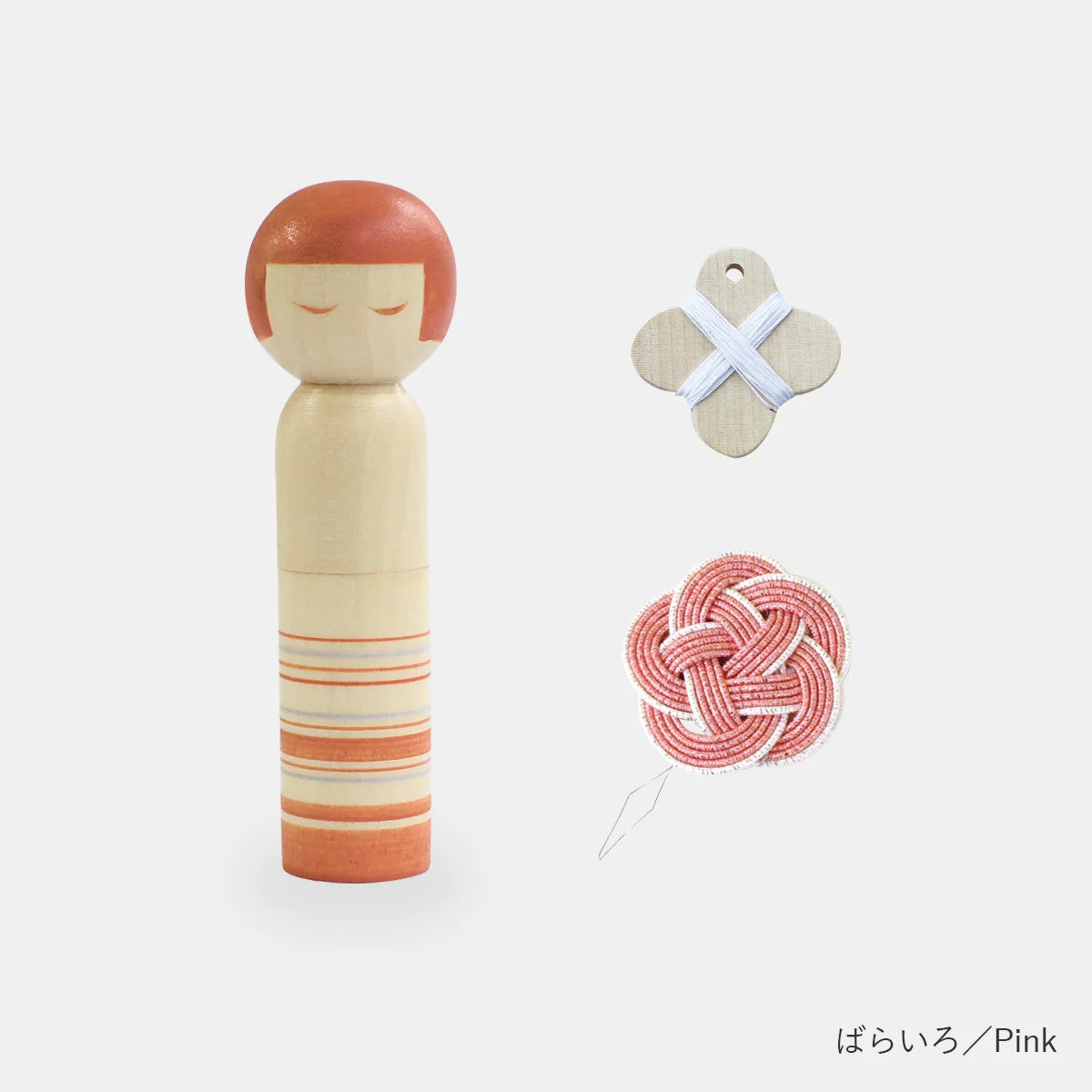 Cohana Gavesett – Kokeshi nålepute, nålitreder og trespole – Rosa
