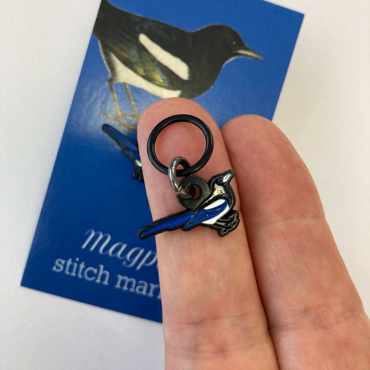 Firefly Notes Maskemarkør – Magpie (lukket)