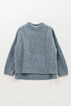 Freyja Kabelgenser i Britisk Ull fra OUBAS – farge Slate Blue