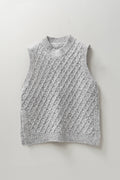 Lawson Vest i Donegal Merinoull fra OUBAS – farge Stone