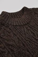 Freyja Kabelgenser i Britisk Ull fra OUBAS – farge Peat
