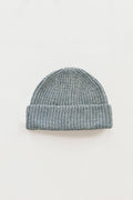 Lue i Britisk Ull fra OUBAS – farge Slate Blue