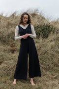 Mori Buksedress i Merinoull fra OUBAS – farge Deep Indigo