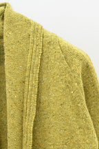 Kent Kort Cardigan i Donegal Merinoull fra OUBAS – farge Lime