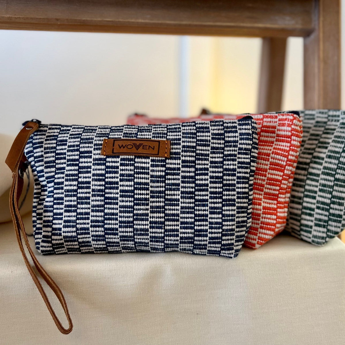 Woven Clutch – håndvevd veskemappe – Blue Mountain