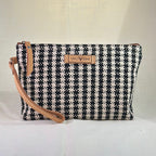 Woven Clutch – håndvevd veskemappe – Sort & Hvit hundetann