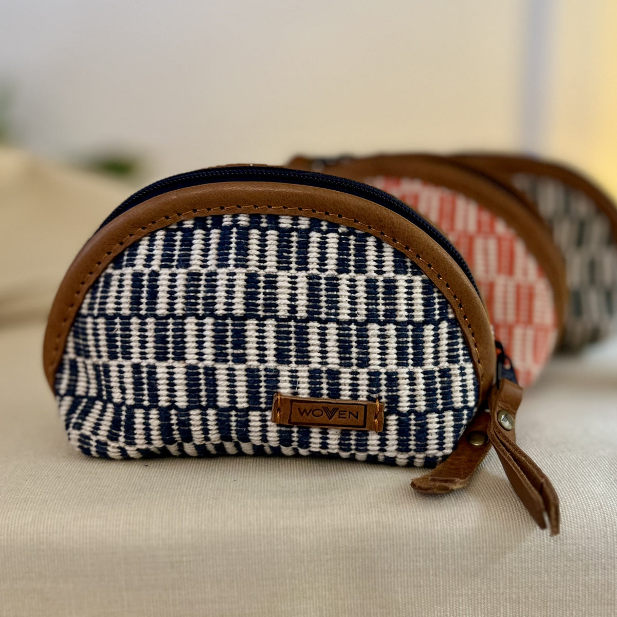 Woven Månepung – liten håndvevd pung – Blue Mountain