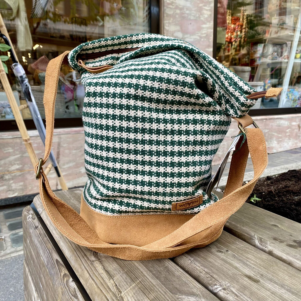 Woven Strikkebag/skulderveske – Grønn & hvit hundetann